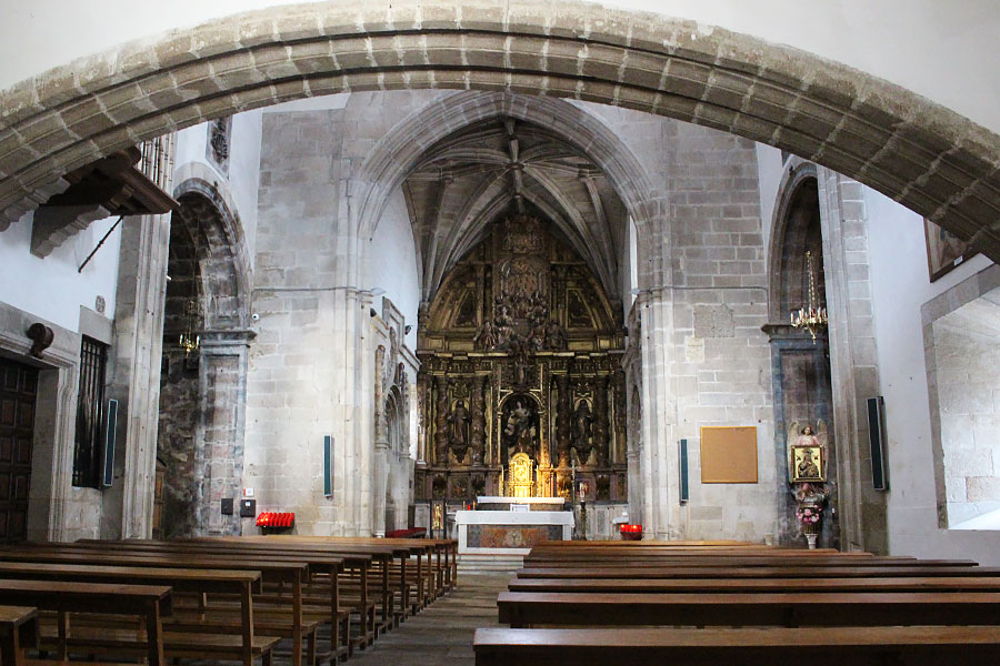 メリデの教会 | photo by p.s.m. adventure